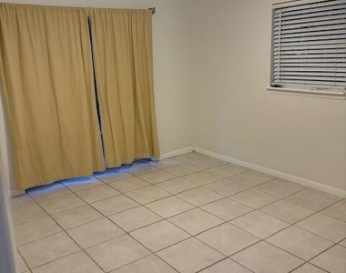 5724 Boynton Cres Crescent - Photo Thumbnail 6