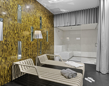 2000 Metropica Way - Photo Thumbnail 32