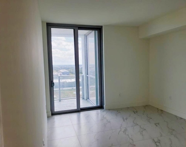 2000 Metropica Way - Photo Thumbnail 21