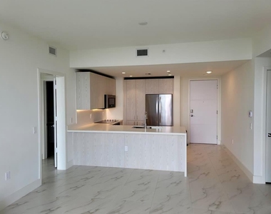 2000 Metropica Way - Photo Thumbnail 14