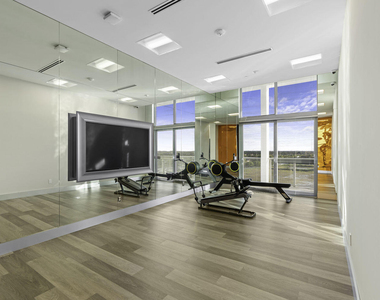 2000 Metropica Way - Photo Thumbnail 42