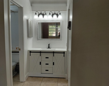 6850 Royal Palm Boulevard - Photo Thumbnail 6