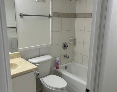 3300 Spanish Moss Terrace - Photo Thumbnail 9