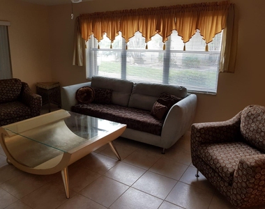 3300 Spanish Moss Terrace - Photo Thumbnail 5