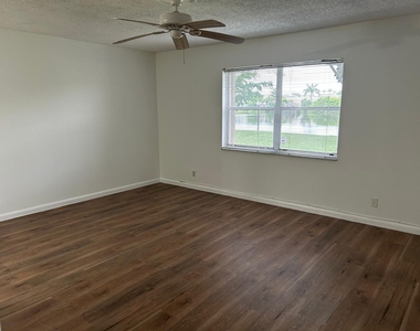 3300 Spanish Moss Terrace - Photo Thumbnail 20