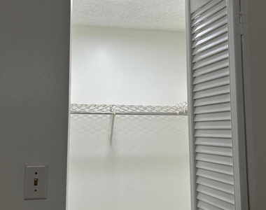 3300 Spanish Moss Terrace - Photo Thumbnail 16