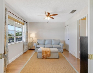 2730 Sw 13th Street - Photo Thumbnail 15