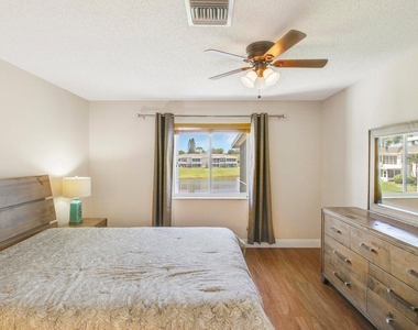 2730 Sw 13th Street - Photo Thumbnail 9