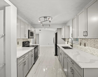 2010 Sw Burlington Street - Photo Thumbnail 4