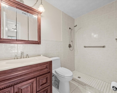 2010 Sw Burlington Street - Photo Thumbnail 11