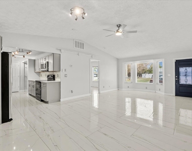 2010 Sw Burlington Street - Photo Thumbnail 5