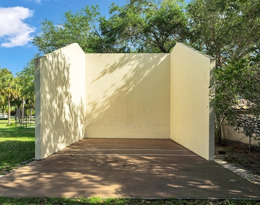 3139 Millwood Terrace - Photo Thumbnail 17