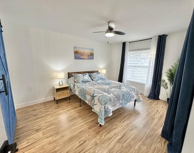 3139 Millwood Terrace - Photo Thumbnail 32