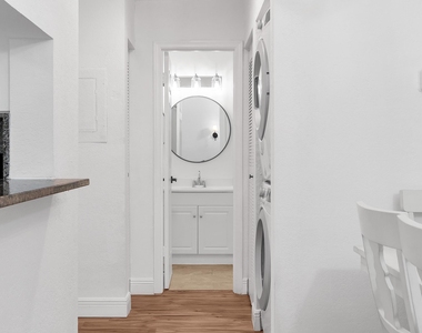 3139 Millwood Terrace - Photo Thumbnail 4