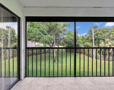 3139 Millwood Terrace - Photo Thumbnail 13