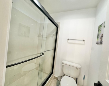 3139 Millwood Terrace - Photo Thumbnail 34