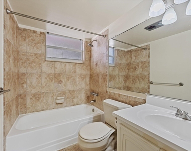 719 Lori Drive - Photo Thumbnail 13