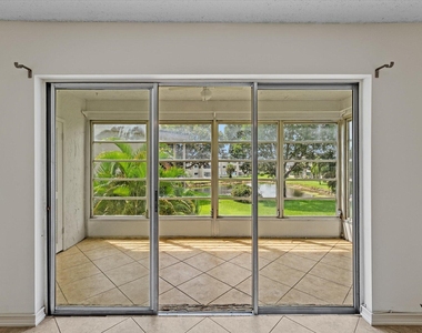 719 Lori Drive - Photo Thumbnail 16