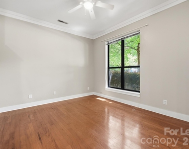 3435 Spencer Street - Photo Thumbnail 11
