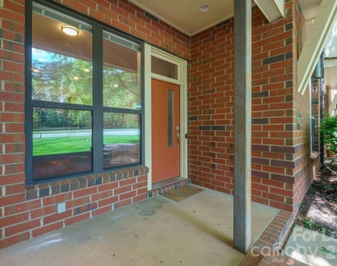 3435 Spencer Street - Photo Thumbnail 3