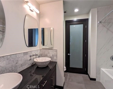 655 S Hope Street - Photo Thumbnail 9
