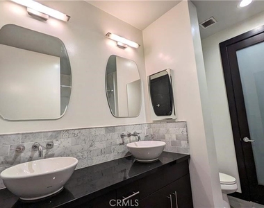 655 S Hope Street - Photo Thumbnail 10
