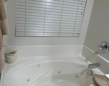 32536 Cottonwood Road - Photo Thumbnail 6