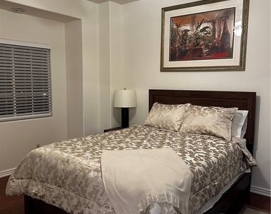 300 Lampman Way - Photo Thumbnail 15