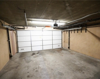 18245 Burbank - Photo Thumbnail 20
