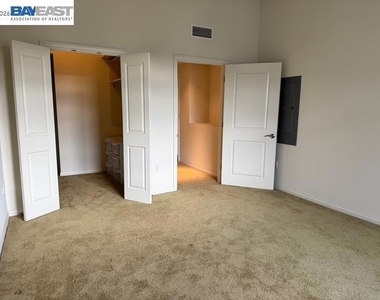 46 W Julian St - Photo Thumbnail 15