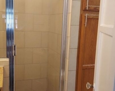 1053 S Stanley Avenue - Photo Thumbnail 9