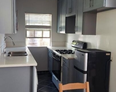 1053 S Stanley Avenue - Photo Thumbnail 6