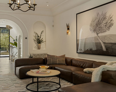 7801 Hillside Avenue - Photo Thumbnail 18