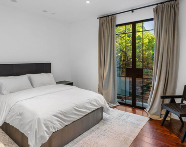 7801 Hillside Avenue - Photo Thumbnail 43