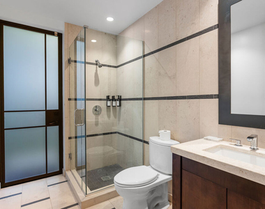 7801 Hillside Avenue - Photo Thumbnail 10