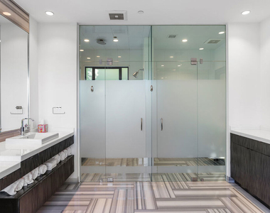 7801 Hillside Avenue - Photo Thumbnail 39