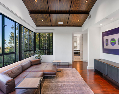 7801 Hillside Avenue - Photo Thumbnail 29