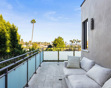 7801 Hillside Avenue - Photo Thumbnail 39
