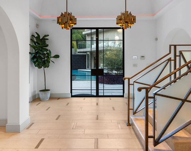 7801 Hillside Avenue - Photo Thumbnail 7