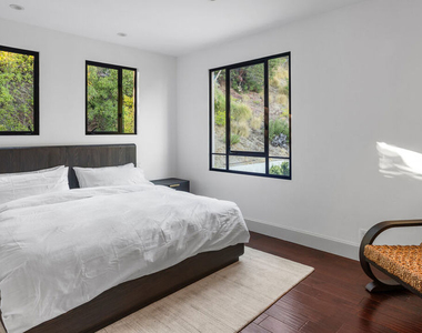 7801 Hillside Avenue - Photo Thumbnail 40