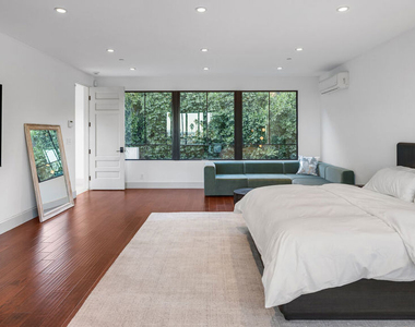 7801 Hillside Avenue - Photo Thumbnail 47
