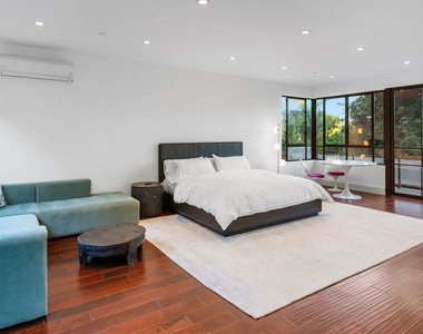 7801 Hillside Avenue - Photo Thumbnail 45