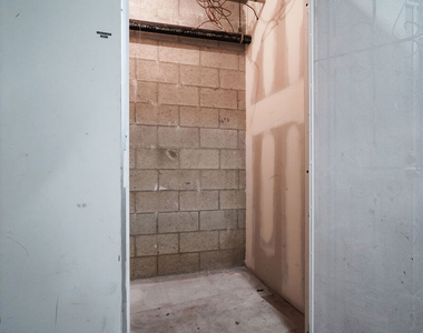1325 Arizona Avenue - Photo Thumbnail 60
