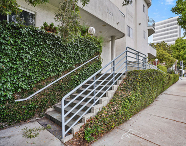 1325 Arizona Avenue - Photo Thumbnail 55