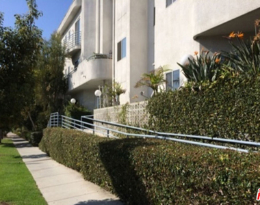 1325 Arizona Avenue - Photo Thumbnail 35