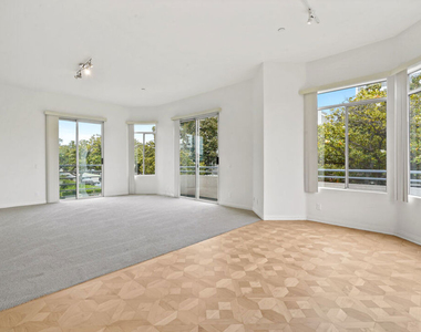 1325 Arizona Avenue - Photo Thumbnail 16