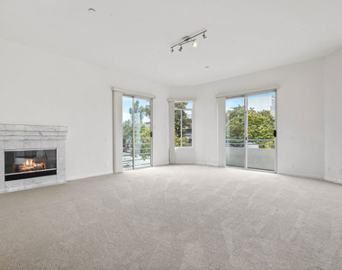 1325 Arizona Avenue - Photo Thumbnail 14