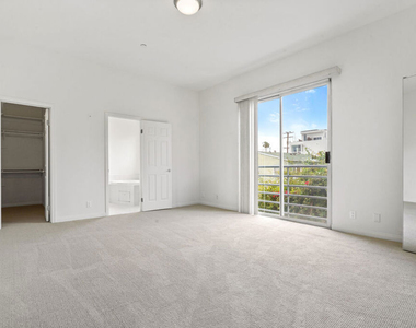 1325 Arizona Avenue - Photo Thumbnail 41
