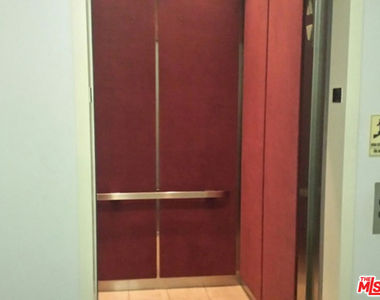 1325 Arizona Avenue - Photo Thumbnail 38