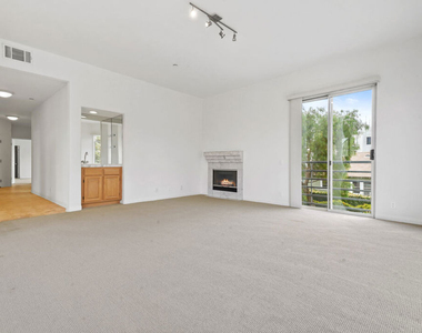 1325 Arizona Avenue - Photo Thumbnail 30